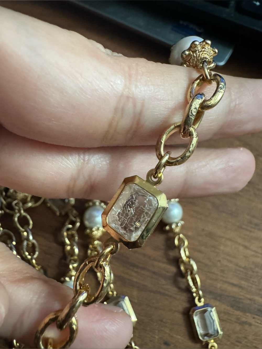 Jewelry Concepts Goldtoned Faux Pearl/Crystal Necklace *READ* - Picture 7 of 7